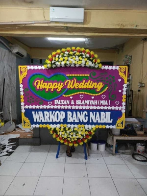Papan Bunga di Rawajati